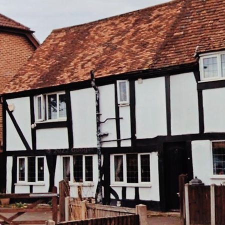 The Oast Apartment Maidstone Exterior foto